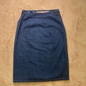 Stylish Blue Denim Pencil Skirt